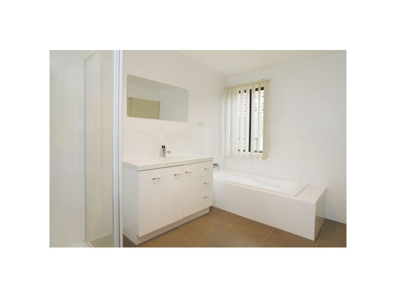 4 Elsie Street, Bell Park VIC 3215