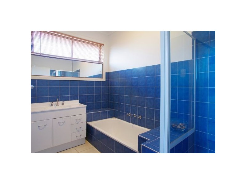 16 Hammersley Road, Bell Park VIC 3215