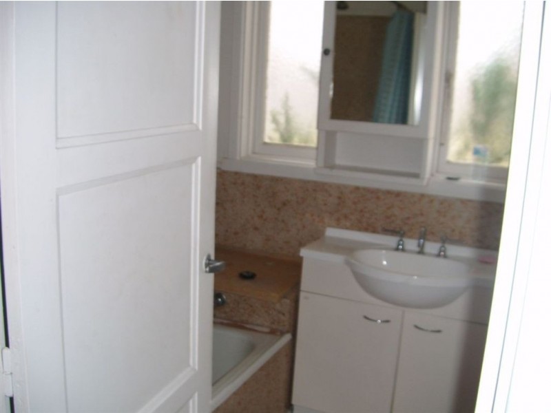 18 Wren Street, Norlane VIC 3214