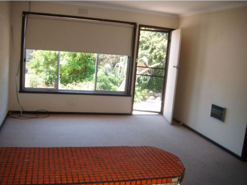 2/229 Anakie Road, Bell Post Hill VIC 3215