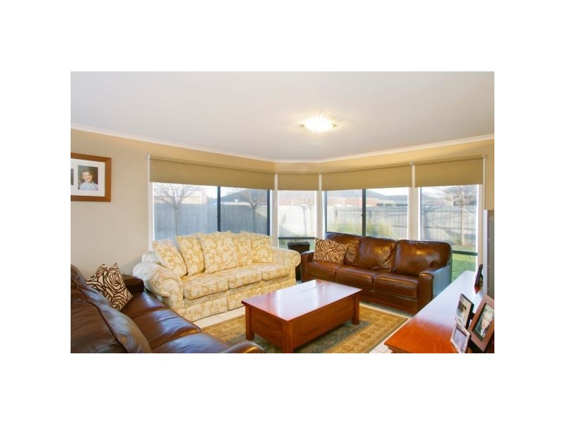 9 Viola Close, Bell Park VIC 3215