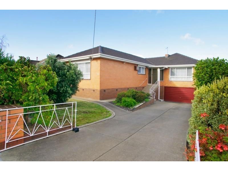 11 Alkoomi Avenue, Hamlyn Heights VIC 3215