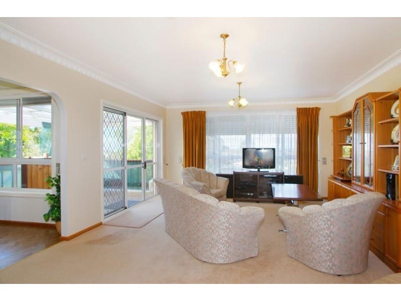 11 Alkoomi Avenue, Hamlyn Heights VIC 3215