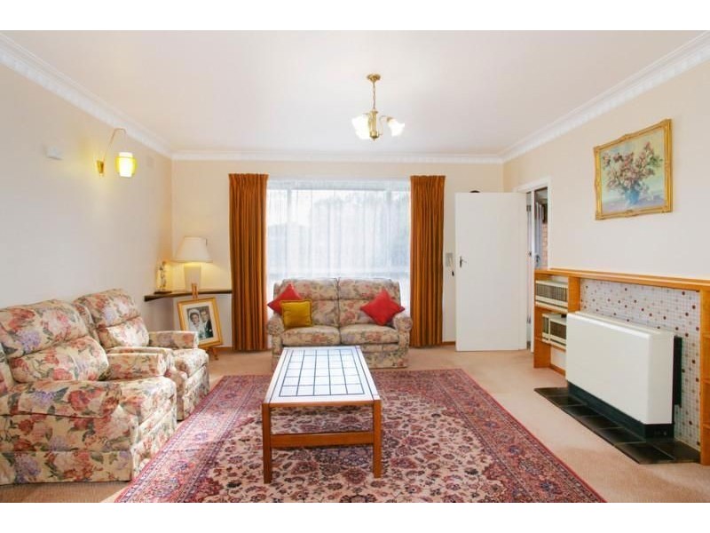 11 Alkoomi Avenue, Hamlyn Heights VIC 3215