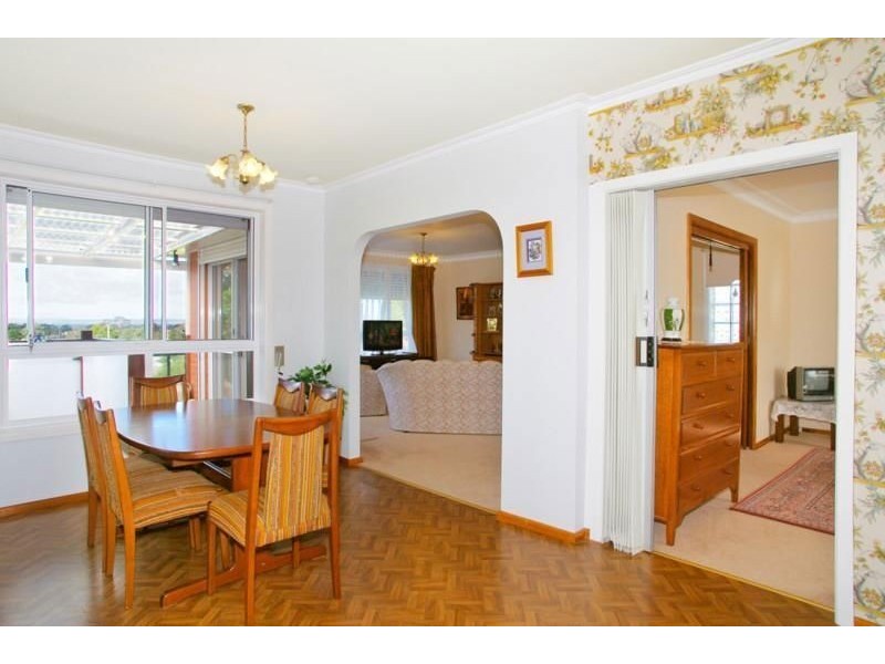 11 Alkoomi Avenue, Hamlyn Heights VIC 3215