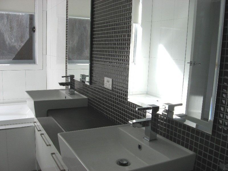 2/4 Braund Avenue, Bell Post Hill VIC 3215