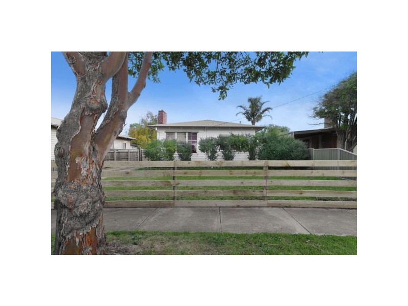 49 Station Street, Norlane VIC 3214