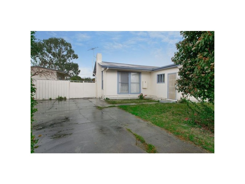 7 Marnoo Court, Norlane VIC 3214