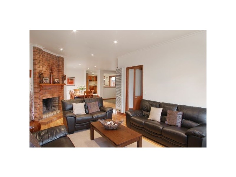 27 Leila Crescent, Bell Post Hill VIC 3215