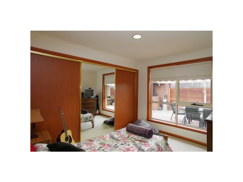 27 Leila Crescent, Bell Post Hill VIC 3215