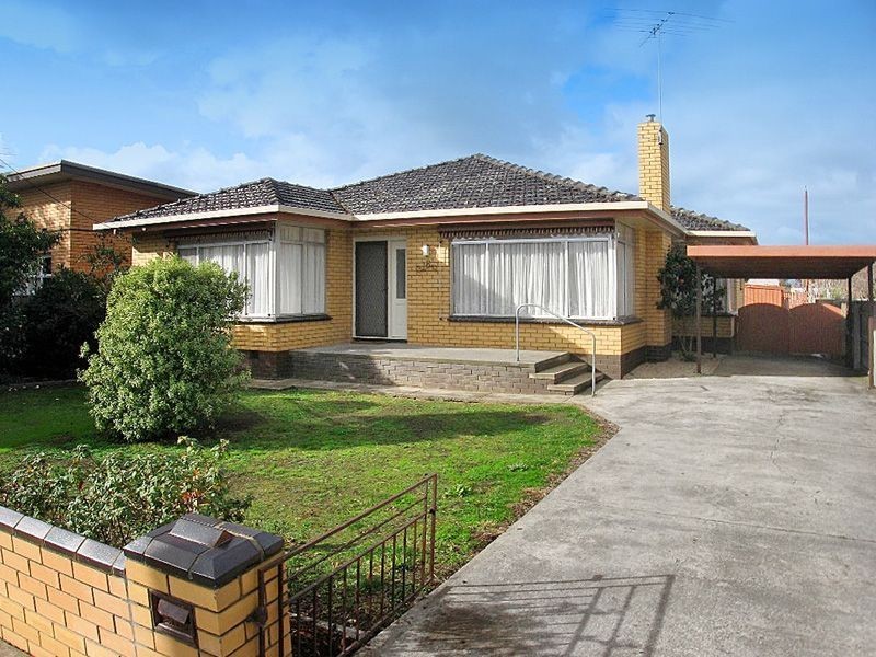 18 Maple Crescent, Bell Park VIC 3215