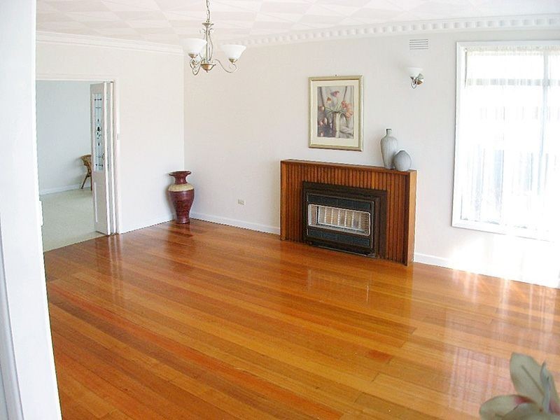 18 Maple Crescent, Bell Park VIC 3215