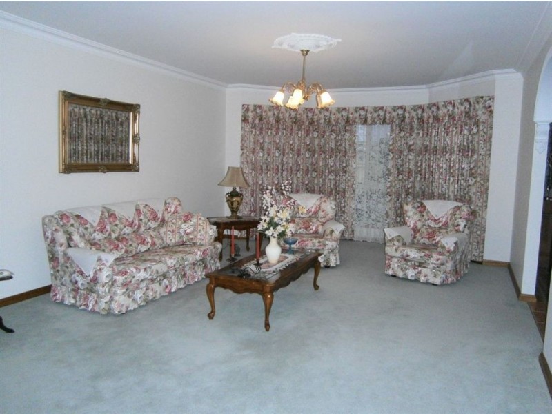 3 Leila Crescent, Bell Post Hill VIC 3215