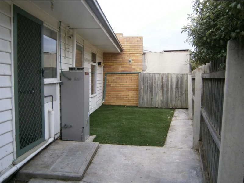 3/35-37 Fraser Street, Herne Hill VIC 3218