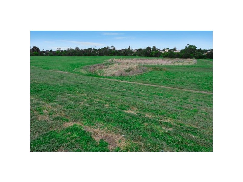 73 Malinda Crescent, Bell Park VIC 3215