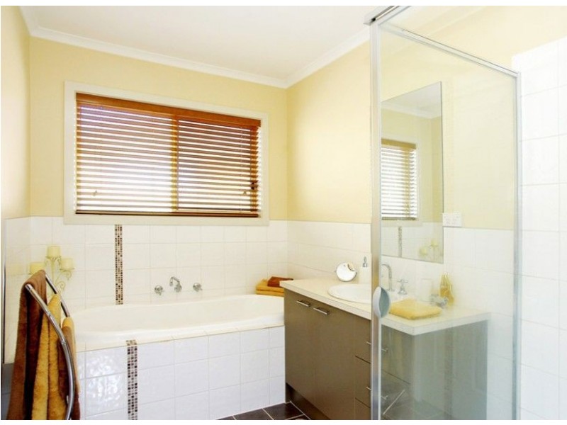 2/21 Alicia Street, Bell Park VIC 3215