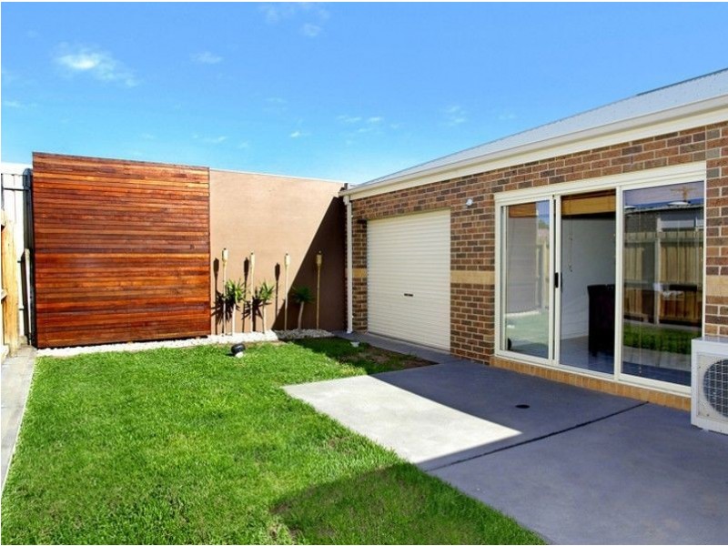 2/21 Alicia Street, Bell Park VIC 3215