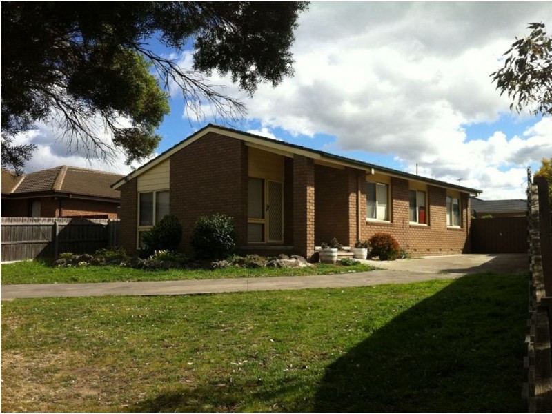 6 Narebar Street, Bell Park VIC 3215
