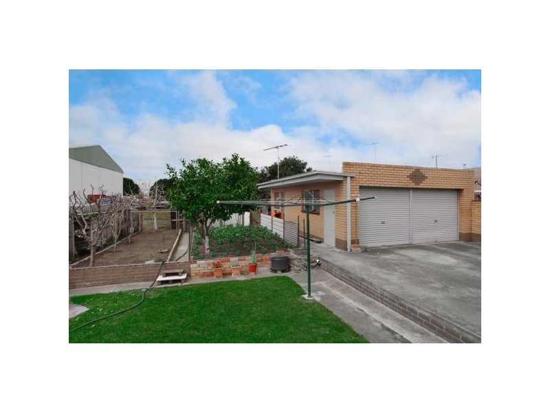 204 Thompson Road, North Geelong VIC 3215