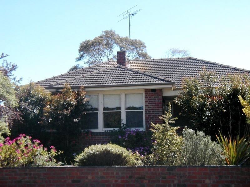 4 Vista Road, Newtown VIC 3220