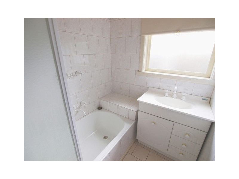 5 Yooringa Avenue, Norlane VIC 3214