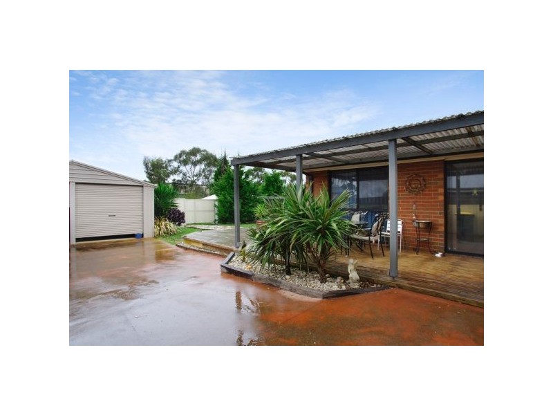 6 Karlovac Court, Bell Park VIC 3215