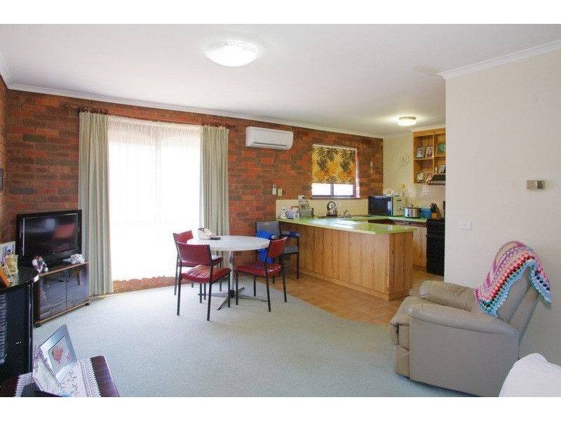 1,2,3,4,5/10-12 Chatham Close, Bell Post Hill VIC 3215