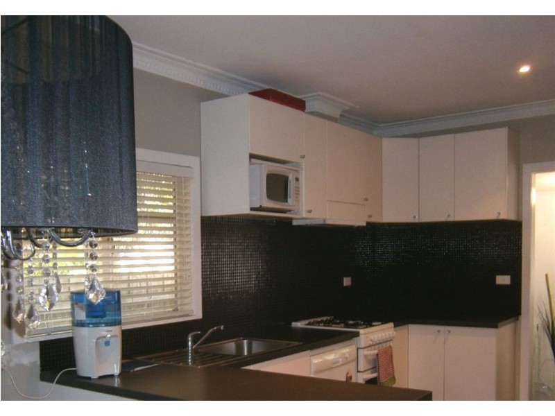 10 Itkeston Street, Herne Hill VIC 3218