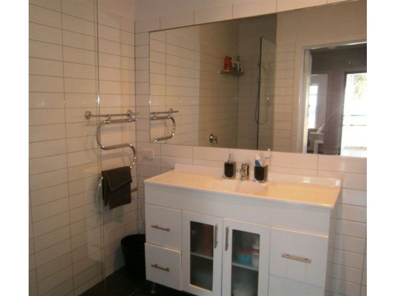 10 Itkeston Street, Herne Hill VIC 3218