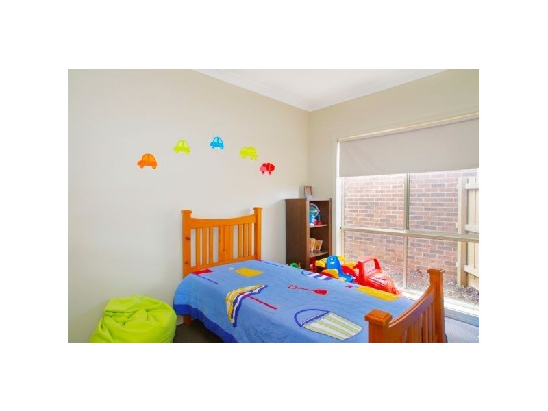 2/179 Separation Street, Bell Park VIC 3215