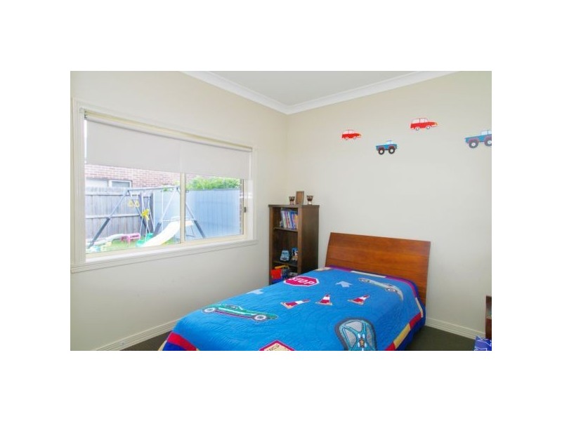 2/179 Separation Street, Bell Park VIC 3215