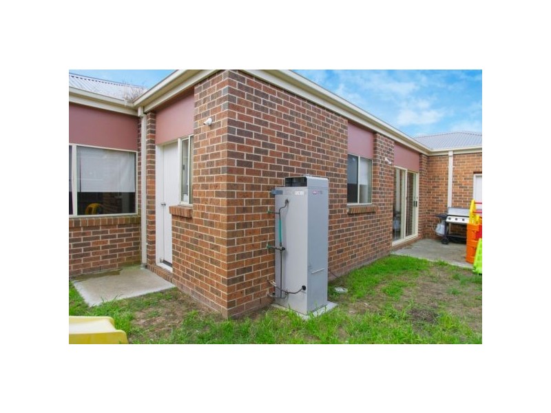 2/179 Separation Street, Bell Park VIC 3215