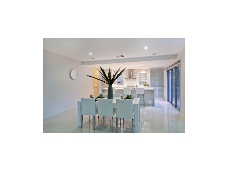 13 Springwater Drive, Lara VIC 3212