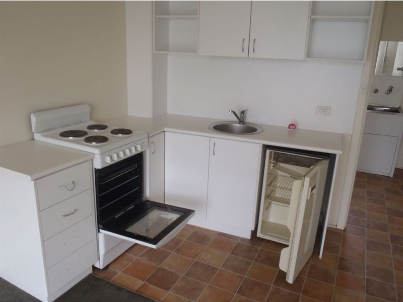 6/18 Bakewell Street, Herne Hill VIC 3218