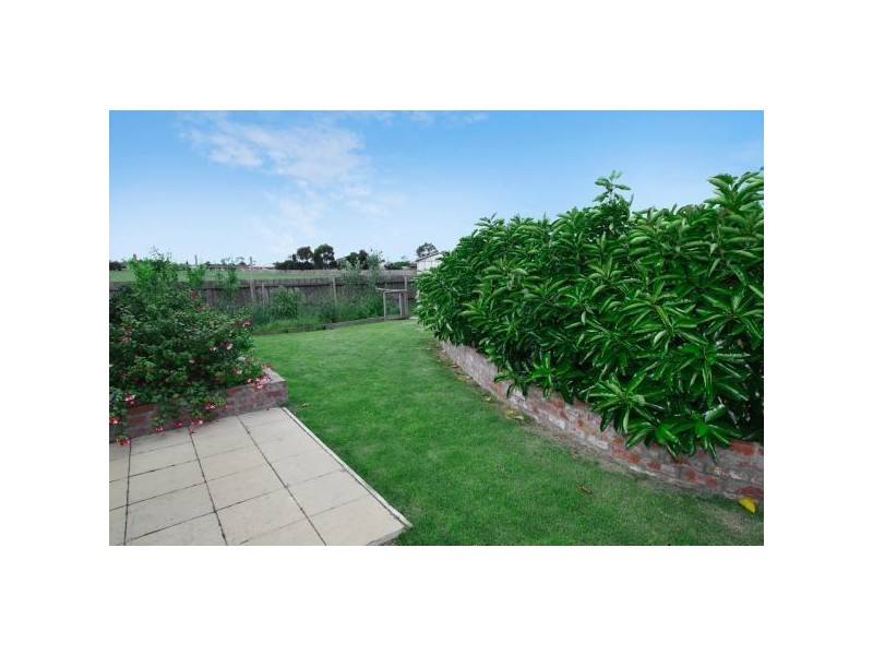 61 Govett Crescent, St Albans Park VIC 3219
