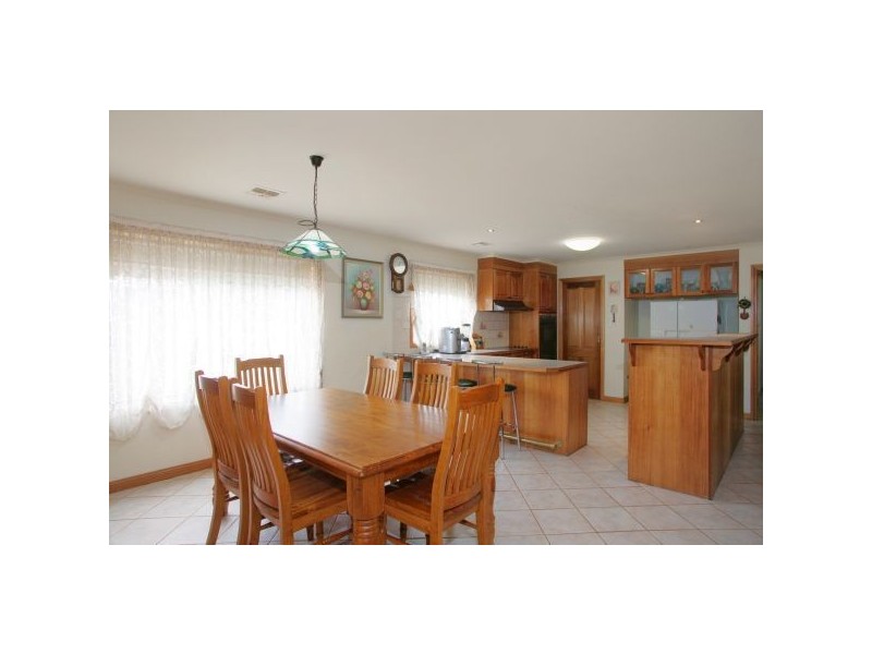 3 Cowan Court, Lovely Banks VIC 3221