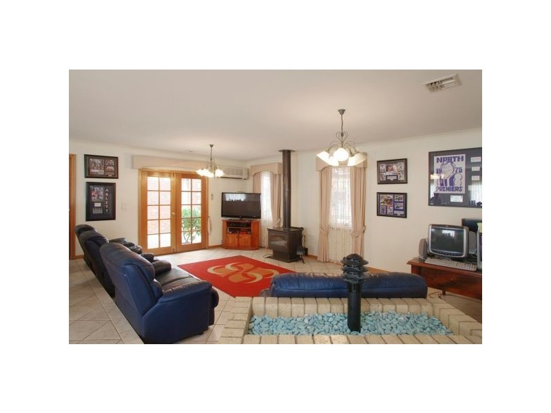 3 Cowan Court, Lovely Banks VIC 3221