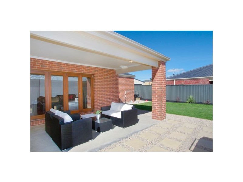 4 Ralph Court, Bell Park VIC 3215