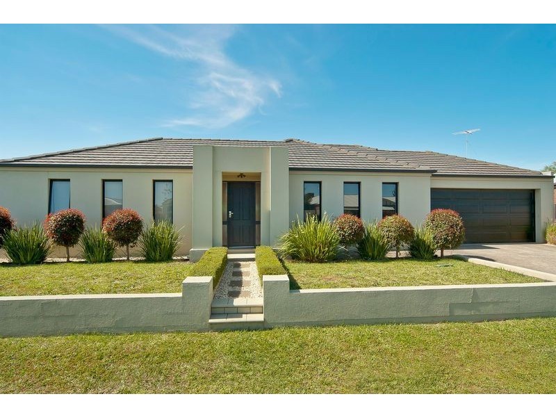 12 Taras Court, St Albans Park VIC 3219