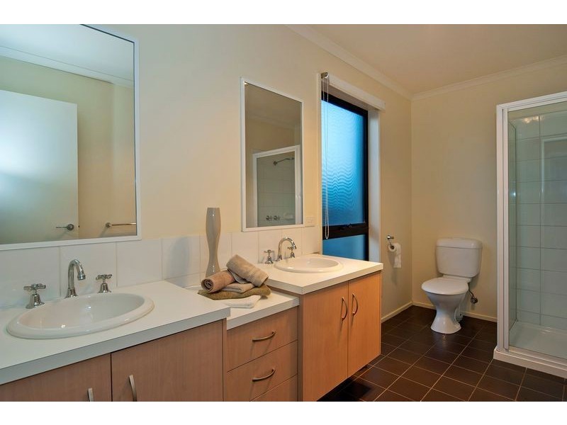 12 Taras Court, St Albans Park VIC 3219