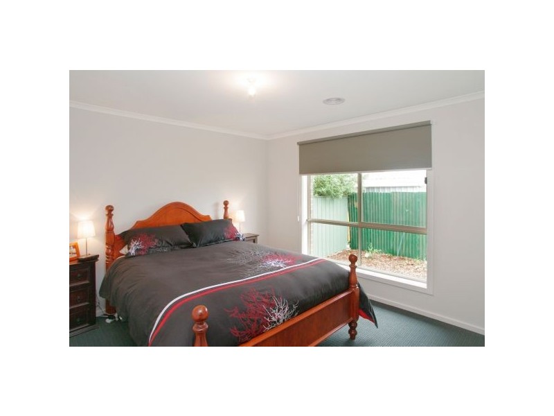 2/15 Banfield Street, Bell Park VIC 3215