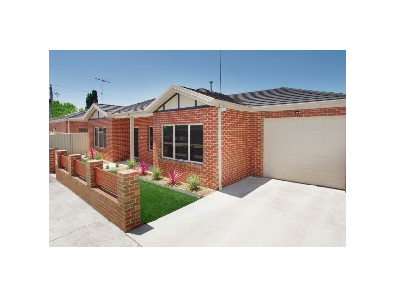 18 Holdsworth Court, Norlane VIC 3214