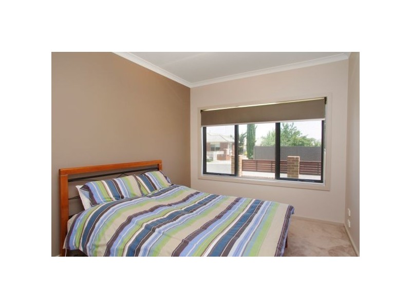 18 Holdsworth Court, Norlane VIC 3214