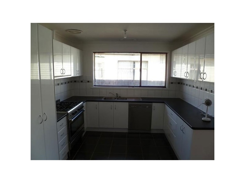 31 Deakin Street, Bell Park VIC 3215