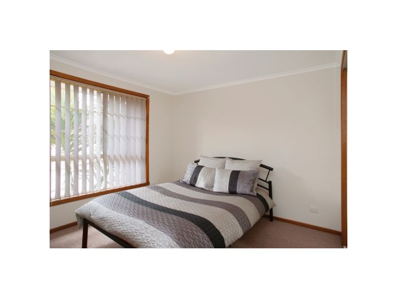 2/80 Wolseley Grove, Bell Post Hill VIC 3215