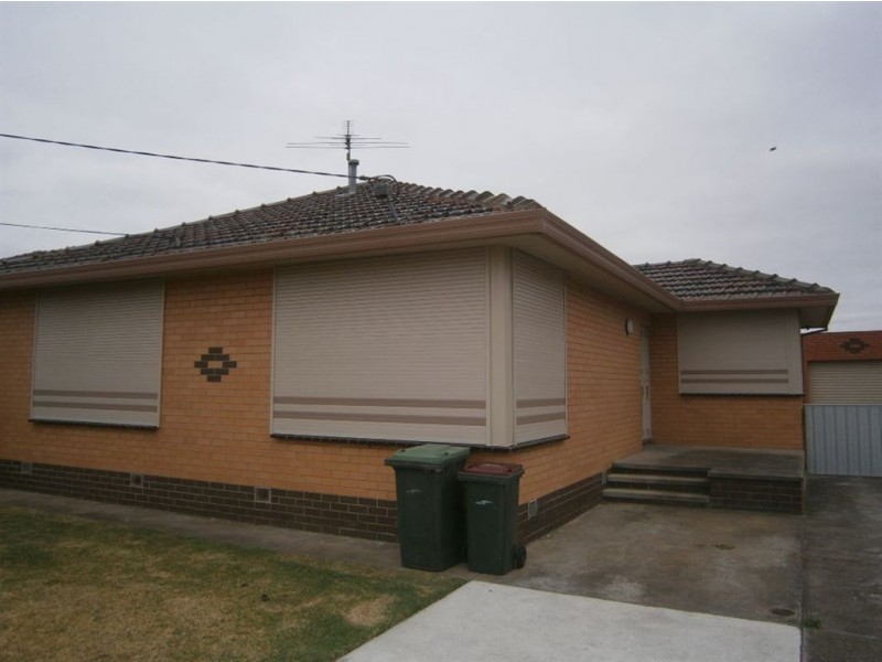 33 Tallinn Street, Bell Park VIC 3215