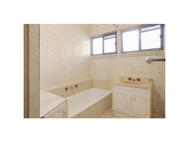 2 Epsom Road, Corio VIC 3214