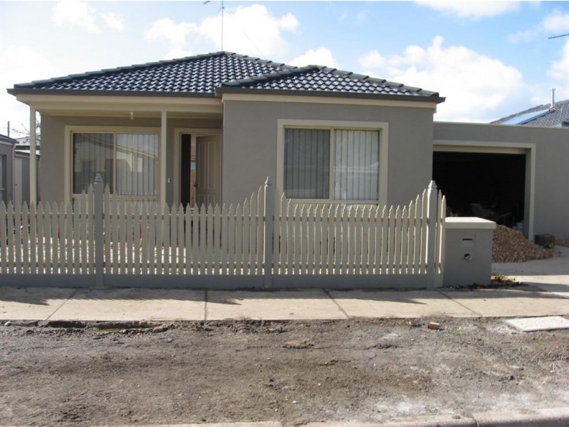 5 Yalloak Street, Norlane VIC 3214