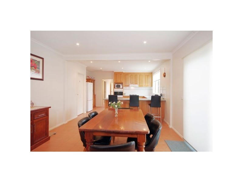11 Shannahan Drive, Norlane VIC 3214