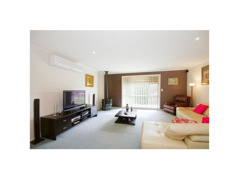 11 Shannahan Drive, Norlane VIC 3214